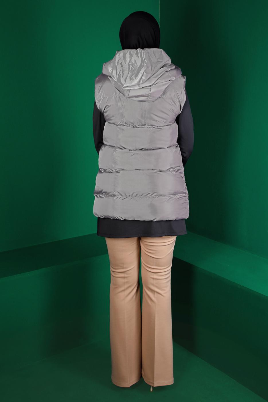 Tesettür giyim GRİ BELİ BÜZGÜLÜ CEPLİ ŞİŞME YELEK 1010