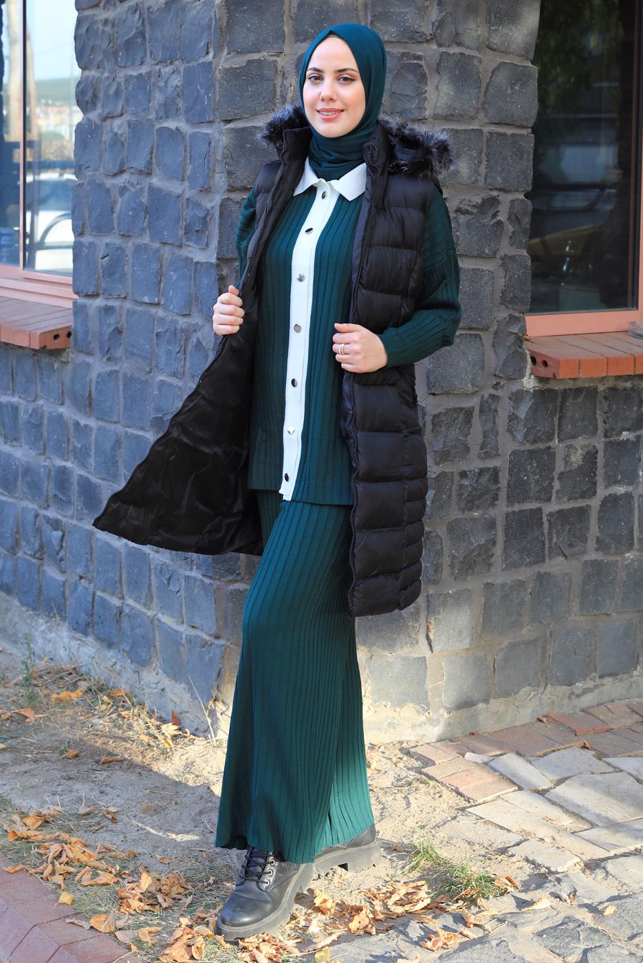 Tesettür giyim SİYAH FERMUARLI KAPÜŞONLU ŞİŞME YELEK 4040 