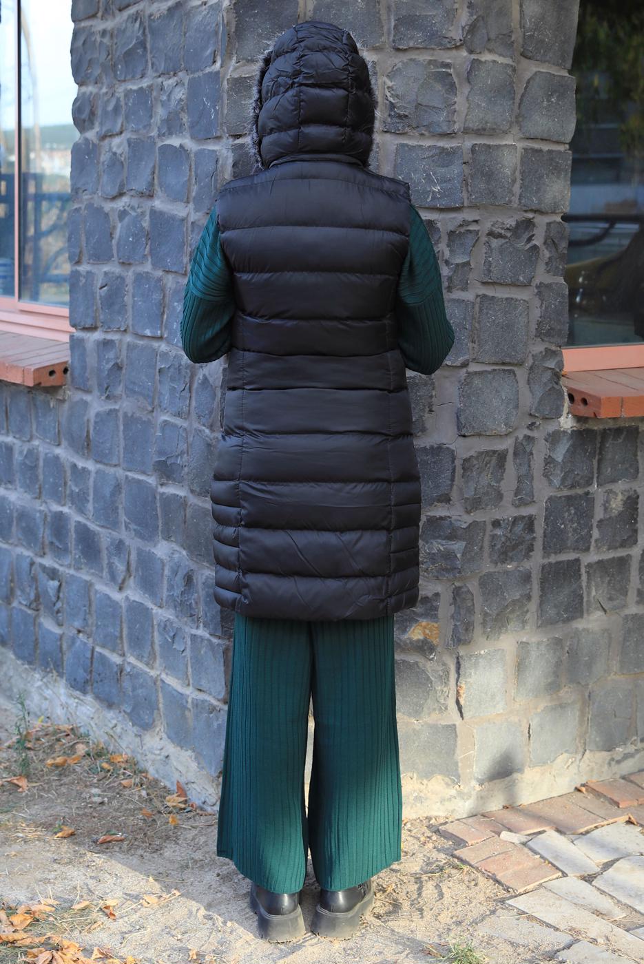 Tesettür giyim SİYAH FERMUARLI KAPÜŞONLU ŞİŞME YELEK 4040 