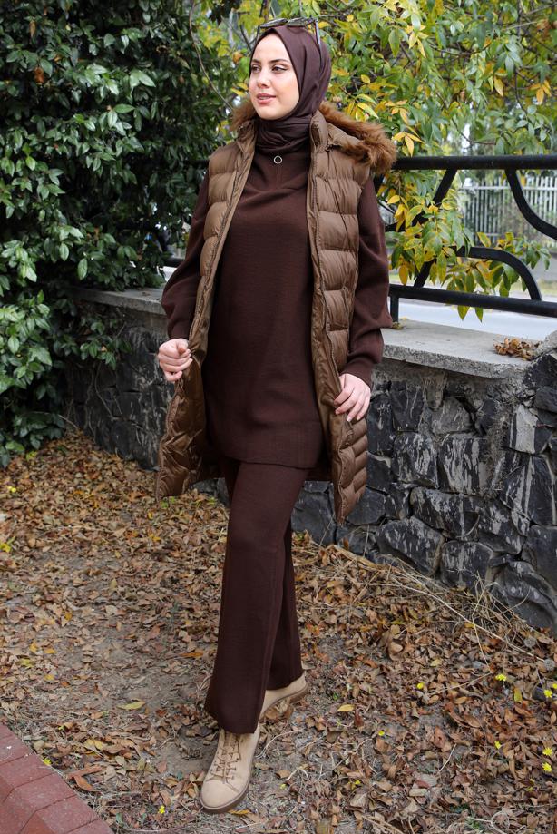 Tesettür giyim TABA FERMUARLI KAPÜŞONLU ŞİŞME YELEK 4040  - TRENDTESETTÜR