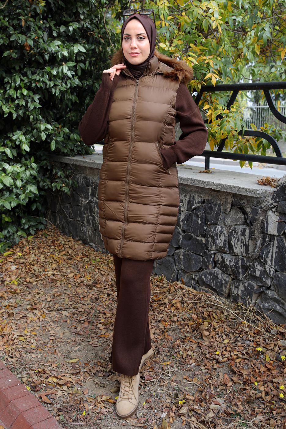 Tesettür giyim TABA FERMUARLI KAPÜŞONLU ŞİŞME YELEK 4040 