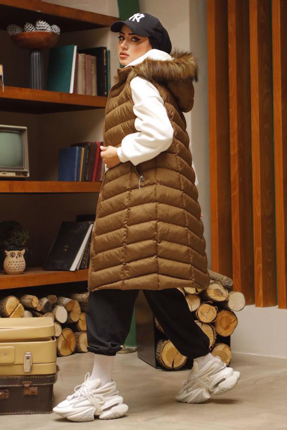 Tesettür giyim TABA CEPLİ KAPÜŞONLU ŞİŞME YELEK 4429 