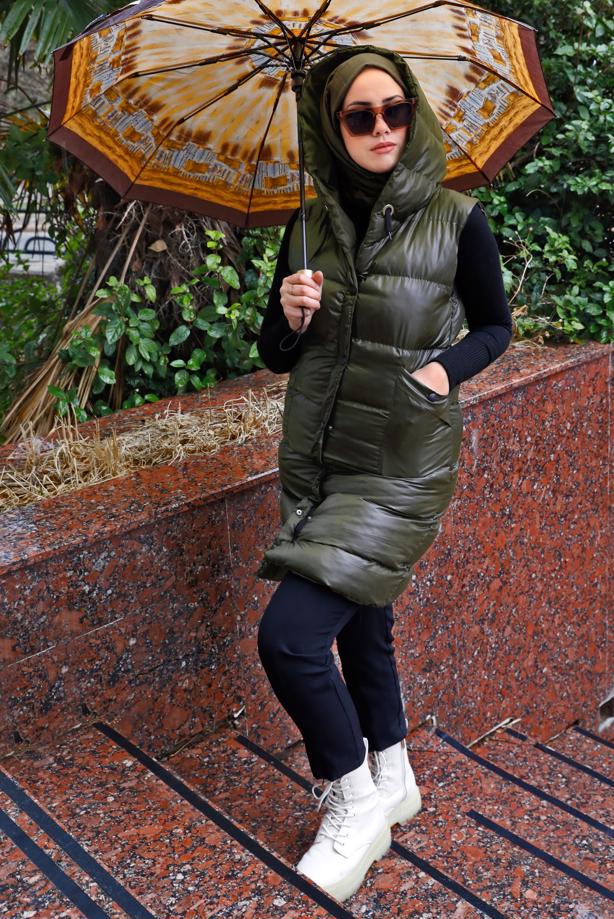 Tesettür giyim HAKİ KAPÜŞONLU FERMUARLI ŞİŞME YELEK 5003  - TRENDTESETTÜR