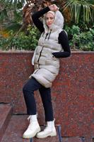 Tesettür giyim BEJ KAPÜŞONLU FERMUARLI ŞİŞME YELEK 5003 