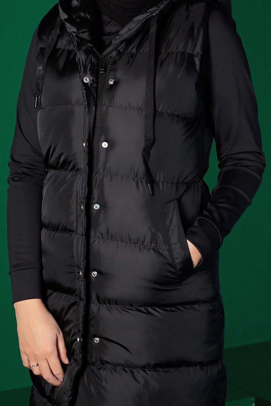 Tesettür giyim SİYAH ÇITÇITLI KAPÜŞONLU ŞİŞME YELEK 7070