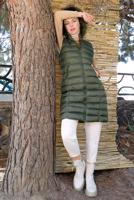 Tesettür giyim HAKİ FERMUARLI KAPÜŞONU KÜRKLÜ ŞİŞME YELEK 9001 