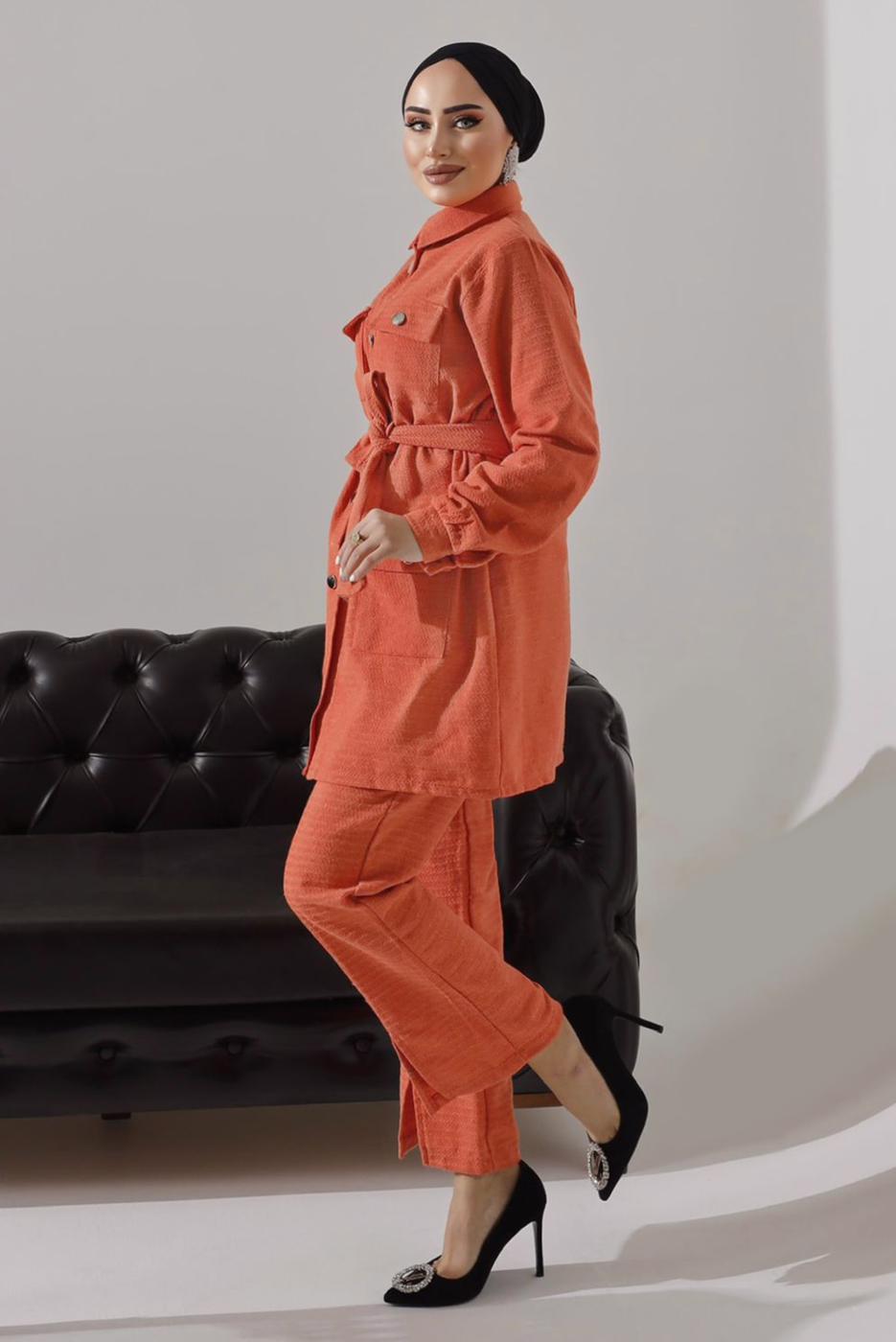 Tesettür giyim TURUNCU KUŞAKLI DÜĞMELİ PANTOLONLU TAKIM 1782 