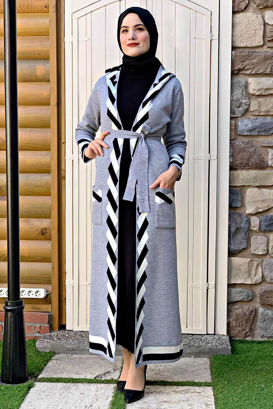 Tesettür giyim GRİ KAPÜŞONLU KUŞAKLI TRİKO HIRKA 71102 