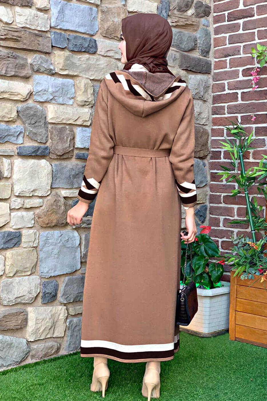 Tesettür giyim TABA KAPÜŞONLU KUŞAKLI TRİKO HIRKA 71102 