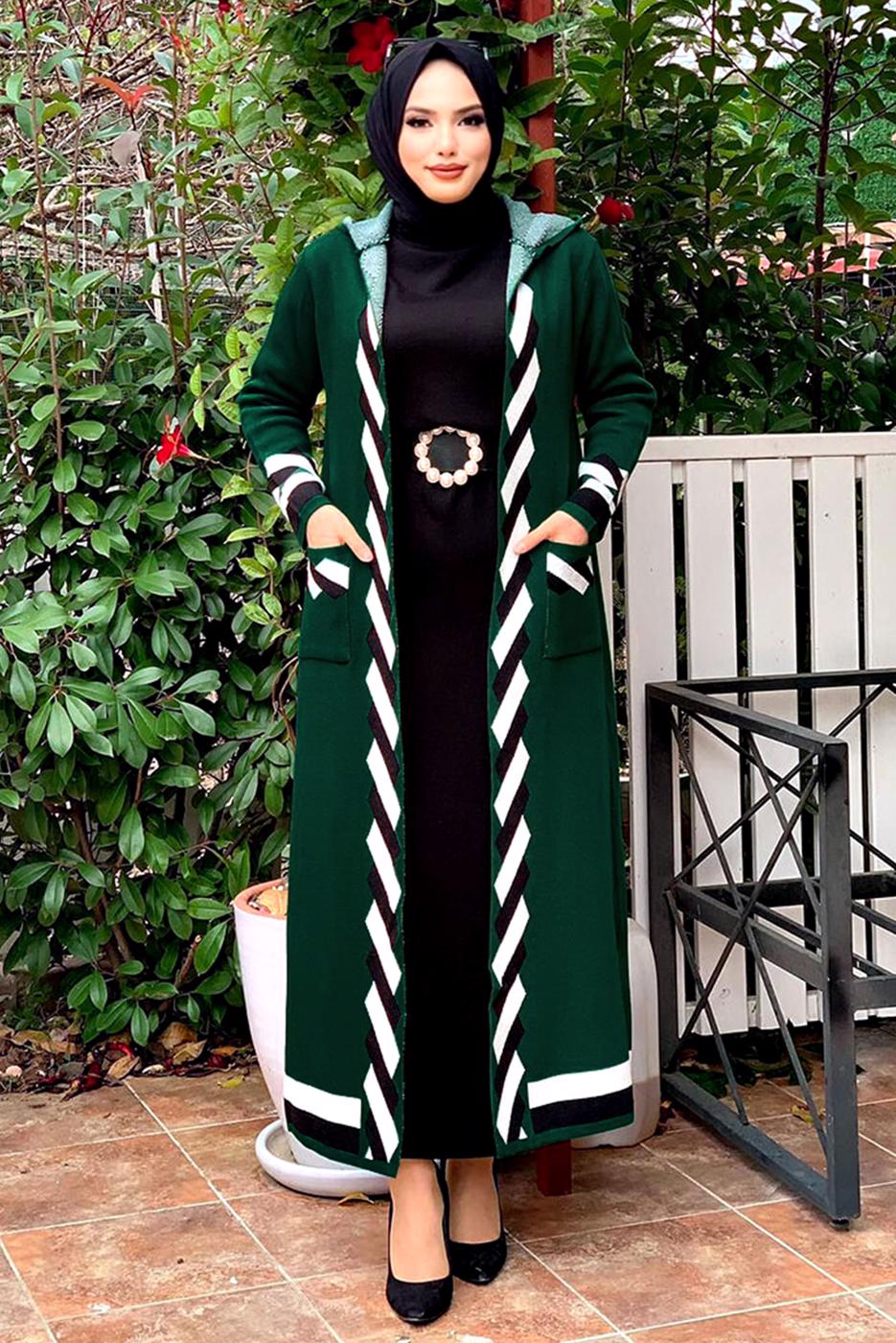 Tesettür giyim YEŞİL KAPÜŞONLU KUŞAKLI TRİKO HIRKA 71102 