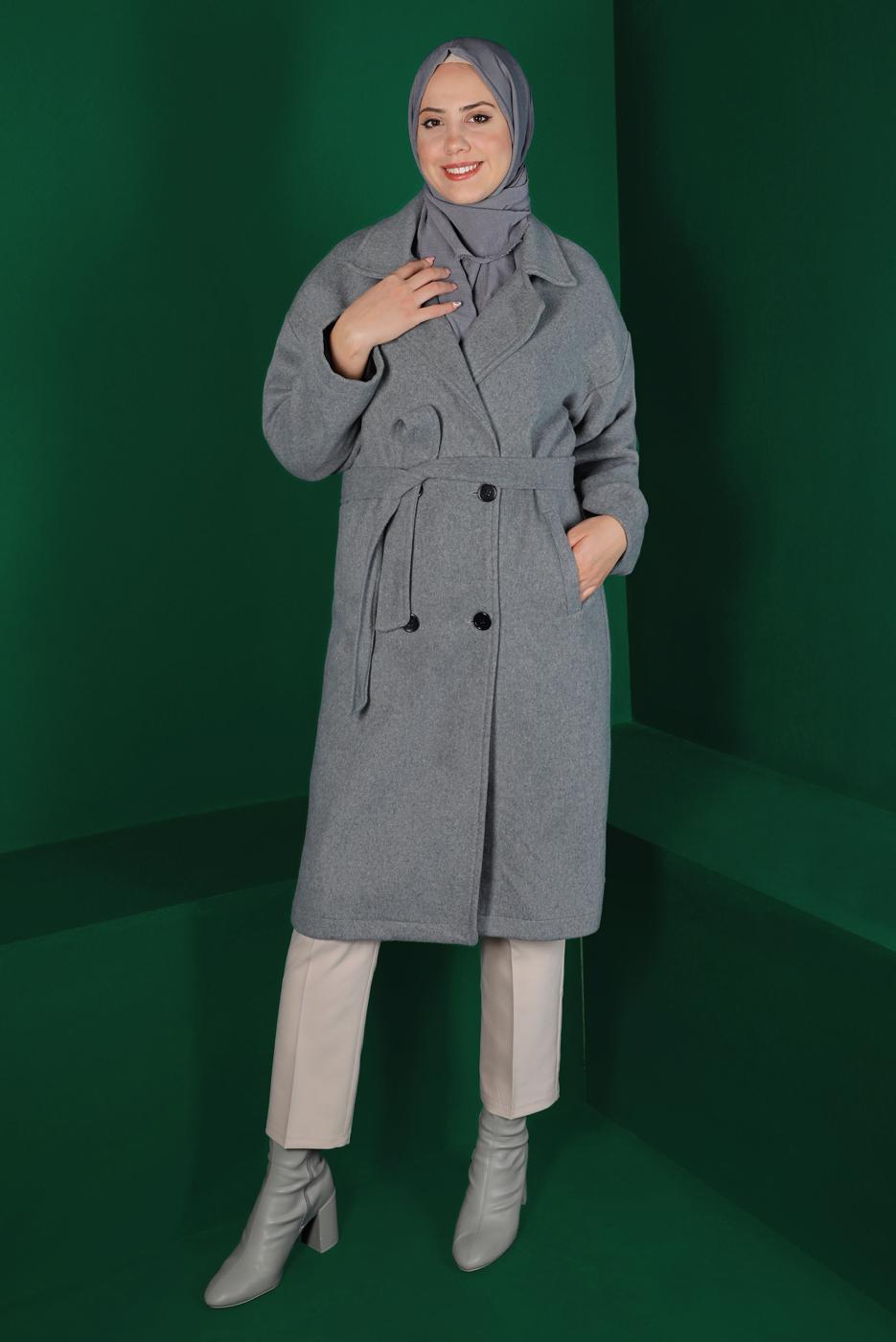 Tesettür giyim GRİ KUŞAKLI DÜĞMELİ KAŞE KABAN 9911 