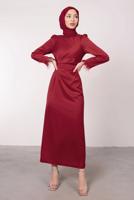 Tesettür giyim BORDO MANŞETLERİ TÜY DETAYLI ABİYE ELBİSE T 1295