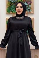 Tesettür giyim SİYAH KUŞAKLI MANŞETLERİ LASTİKLİ SATEN ABİYE ELBİSE T 1973