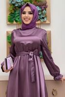 Tesettür giyim MOR KUŞAKLI MANŞETLERİ LASTİKLİ SATEN ABİYE ELBİSE T 1973