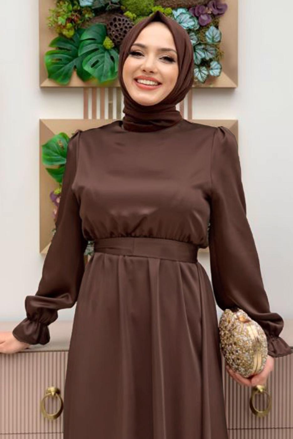 Tesettür giyim KAHVE KUŞAKLI MANŞETLERİ LASTİKLİ SATEN ABİYE ELBİSE T 1973