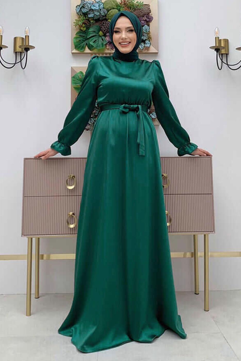 Tesettür giyim YEŞİL KUŞAKLI MANŞETLERİ LASTİKLİ SATEN ABİYE ELBİSE T 1973