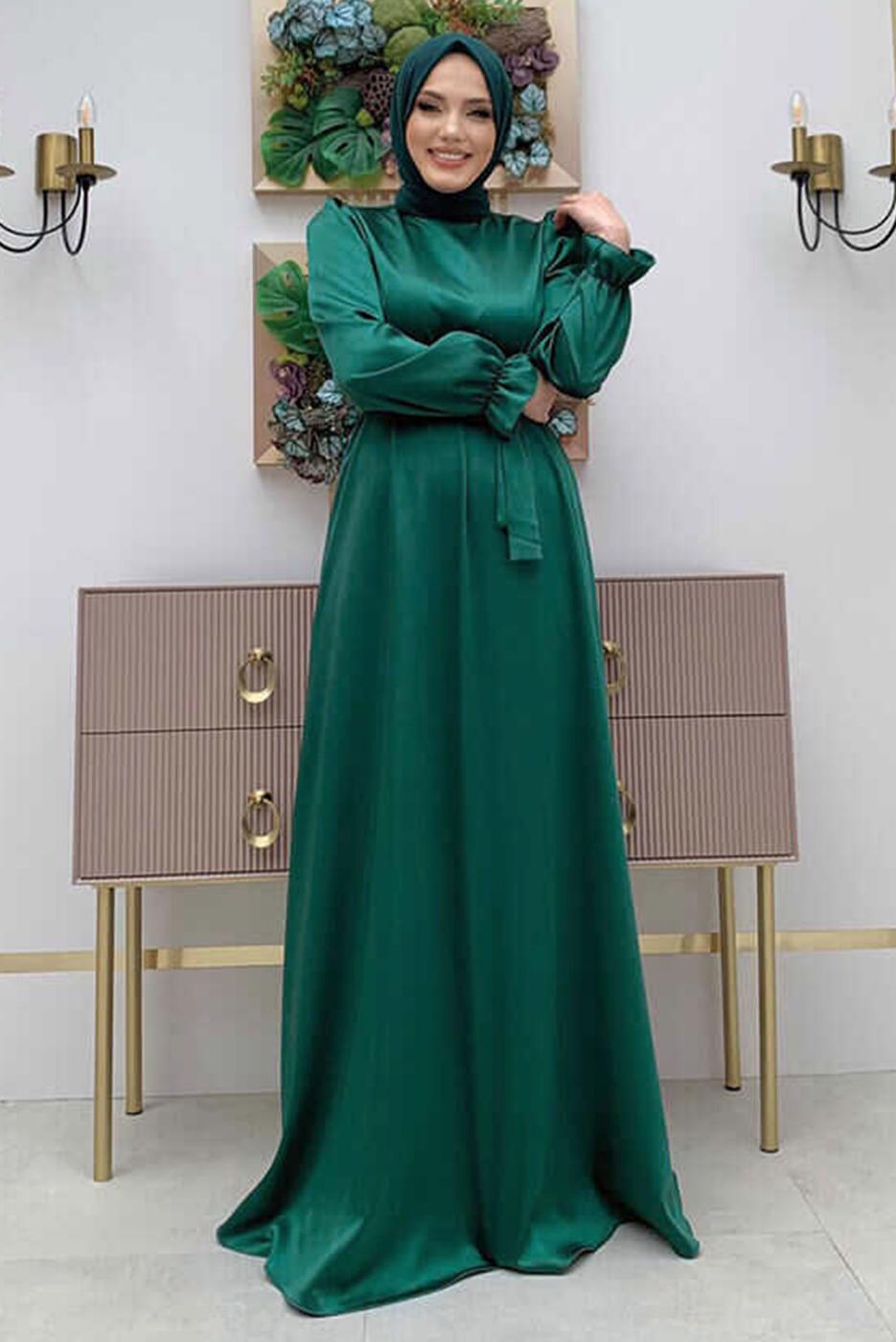 Tesettür giyim YEŞİL KUŞAKLI MANŞETLERİ LASTİKLİ SATEN ABİYE ELBİSE T 1973
