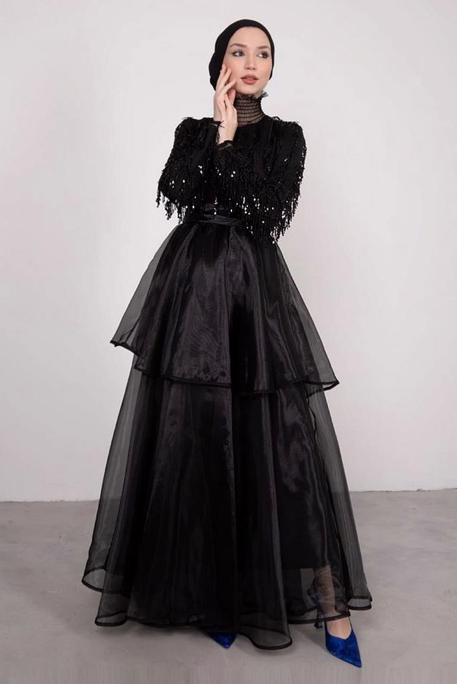 Tesettür giyim SİYAH PUL PAYETLİ ETEĞİ KATLI ORGANZE ABİYE ELBİSE T 2547