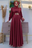 Tesettür giyim BORDO KEMERLİ DRAPE DETAYLI SATEN ABİYE ELBİSE T 2973
