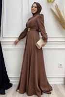 Tesettür giyim KAHVE KEMERLİ DRAPE DETAYLI SATEN ABİYE ELBİSE T 2973