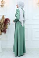 Tesettür giyim YEŞİL ÖNÜ PİLİSE DETAYLI TAŞLI ABİYE ELBİSE T 3553