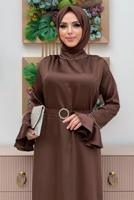 Tesettür giyim KAHVE İNCİ DETAYLI KEMERLİ SATEN ABİYE ELBİSE T 3973