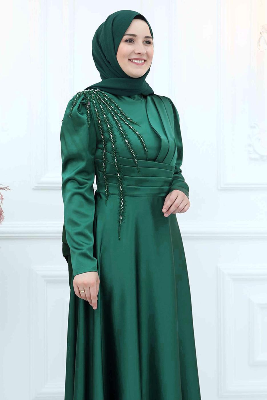 Tesettür giyim YEŞİL BONCUK İŞLEME DETAYLI SATEN ABİYE ELBİSE T 5453