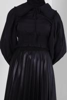 Tesettür giyim SİYAH YAKA DETAYLI BELİ LASTİKLİ BLUZ T 6509