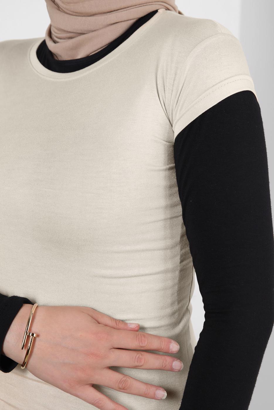 Hijab clothing BEIGE SHORT SLEEVED CREW-NECK BODY T 1003