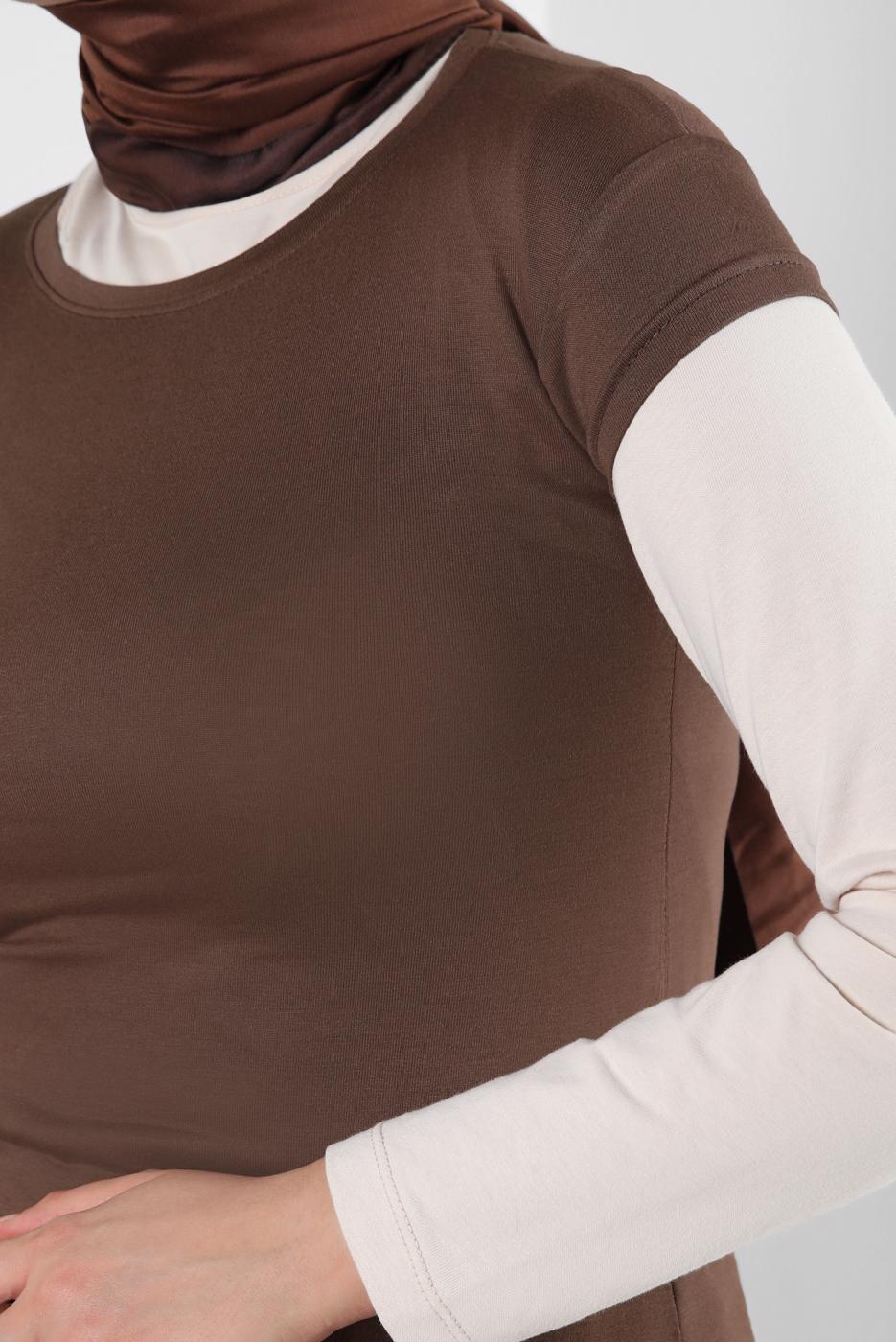 Hijab clothing BROWN SHORT SLEEVED CREW-NECK BODY T 1003