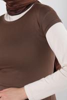 Hijab clothing BROWN SHORT SLEEVED CREW-NECK BODY T 1003