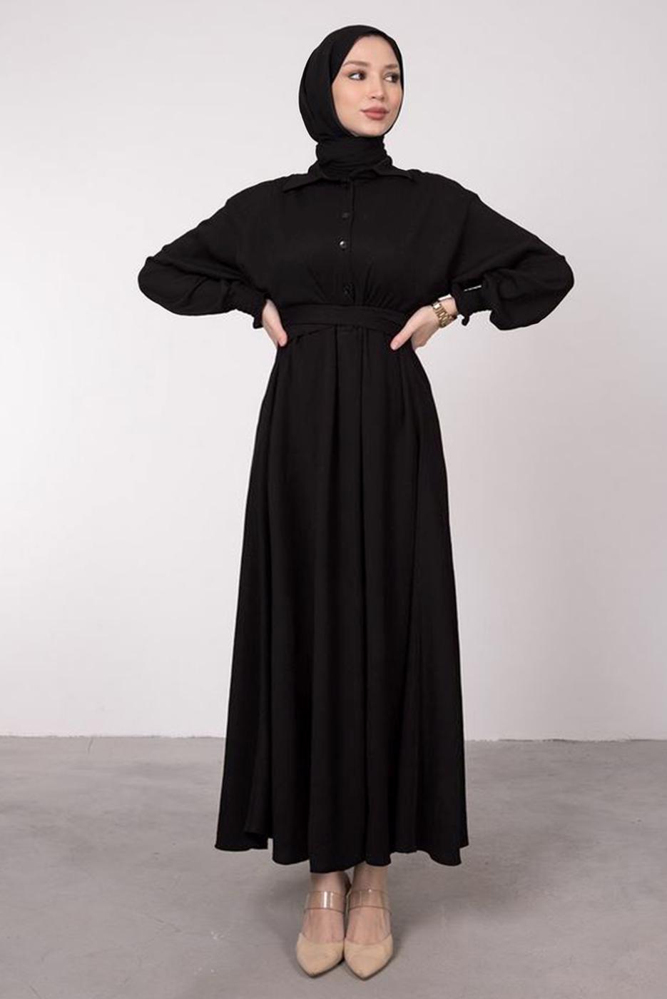 Tesettür giyim SİYAH KEMERLİ MANŞETLERİ LASTİKLİ ELBİSE T 8585	