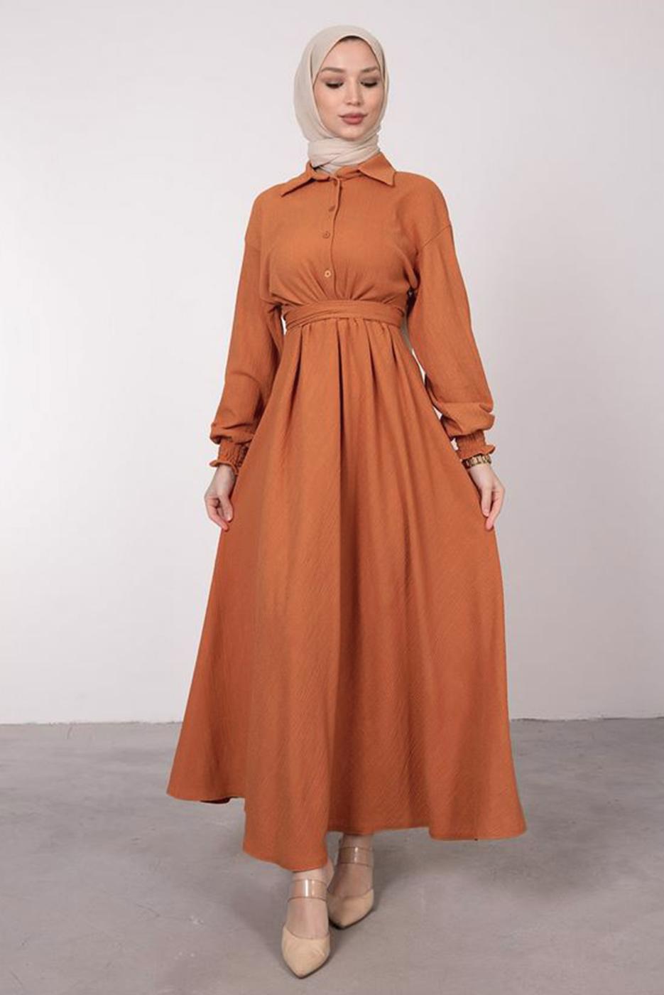 Tesettür giyim TURUNCU KEMERLİ MANŞETLERİ LASTİKLİ ELBİSE T 8585	