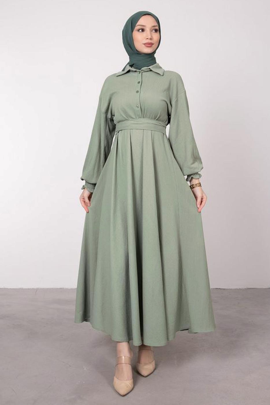 Tesettür giyim YEŞİL KEMERLİ MANŞETLERİ LASTİKLİ ELBİSE T 8585	