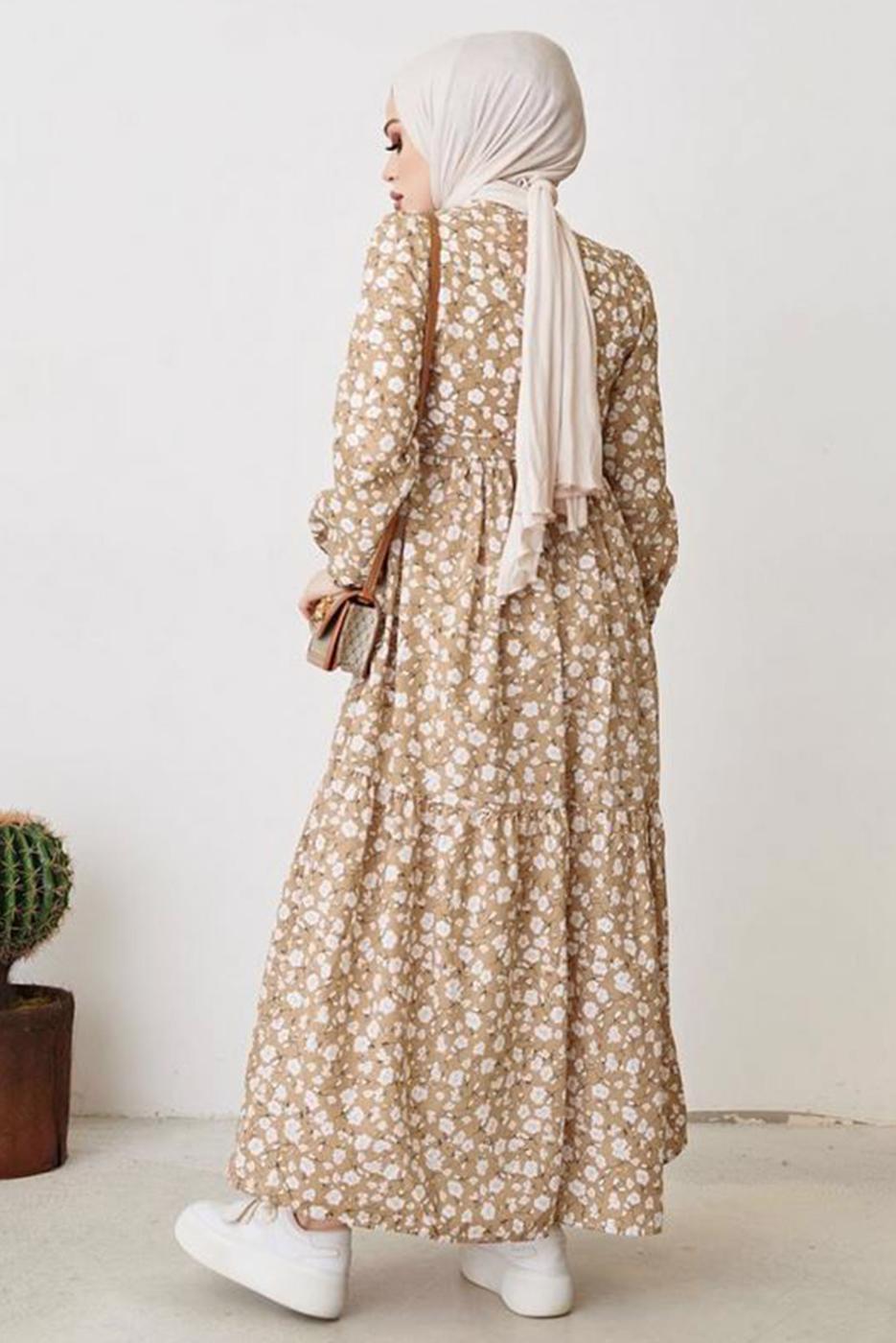 Tesettür giyim KAHVE ÇİÇEK DESENLİ KUŞAKLI ELBİSE T 004