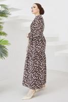 Tesettür giyim KAHVE ÇİÇEK DESENLİ KUŞAKLI ELBİSE T 004