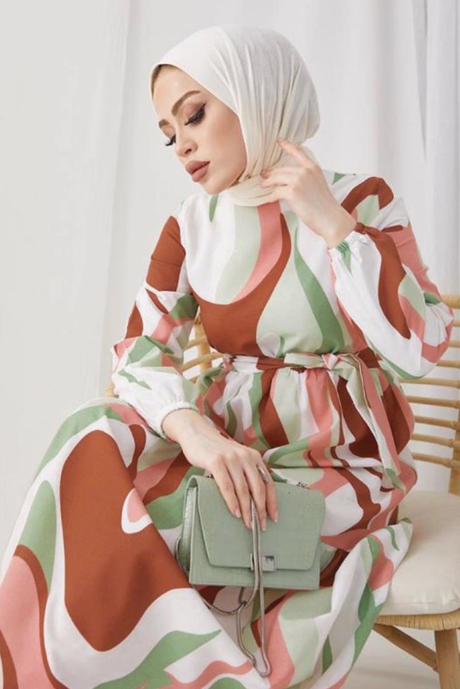 Tesettür giyim YEŞİL DESENLİ MANŞETLERİ LASTİKLİ ELBİSE T 024