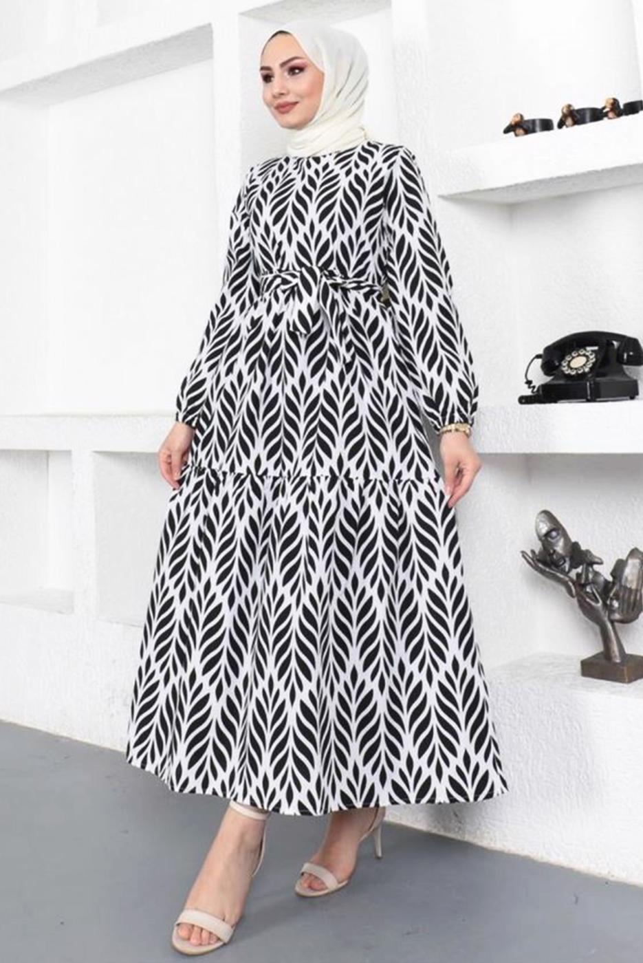 Tesettür giyim SİYAH KUŞAKLI YAPRAK DESENLİ ELBİSE T 044