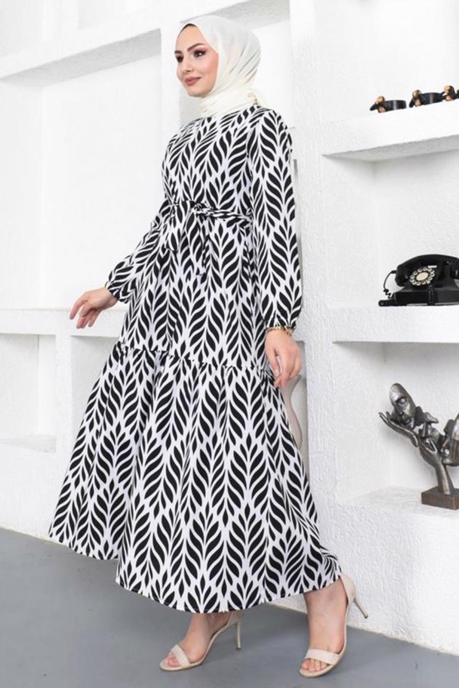 Tesettür giyim SİYAH KUŞAKLI YAPRAK DESENLİ ELBİSE T 044