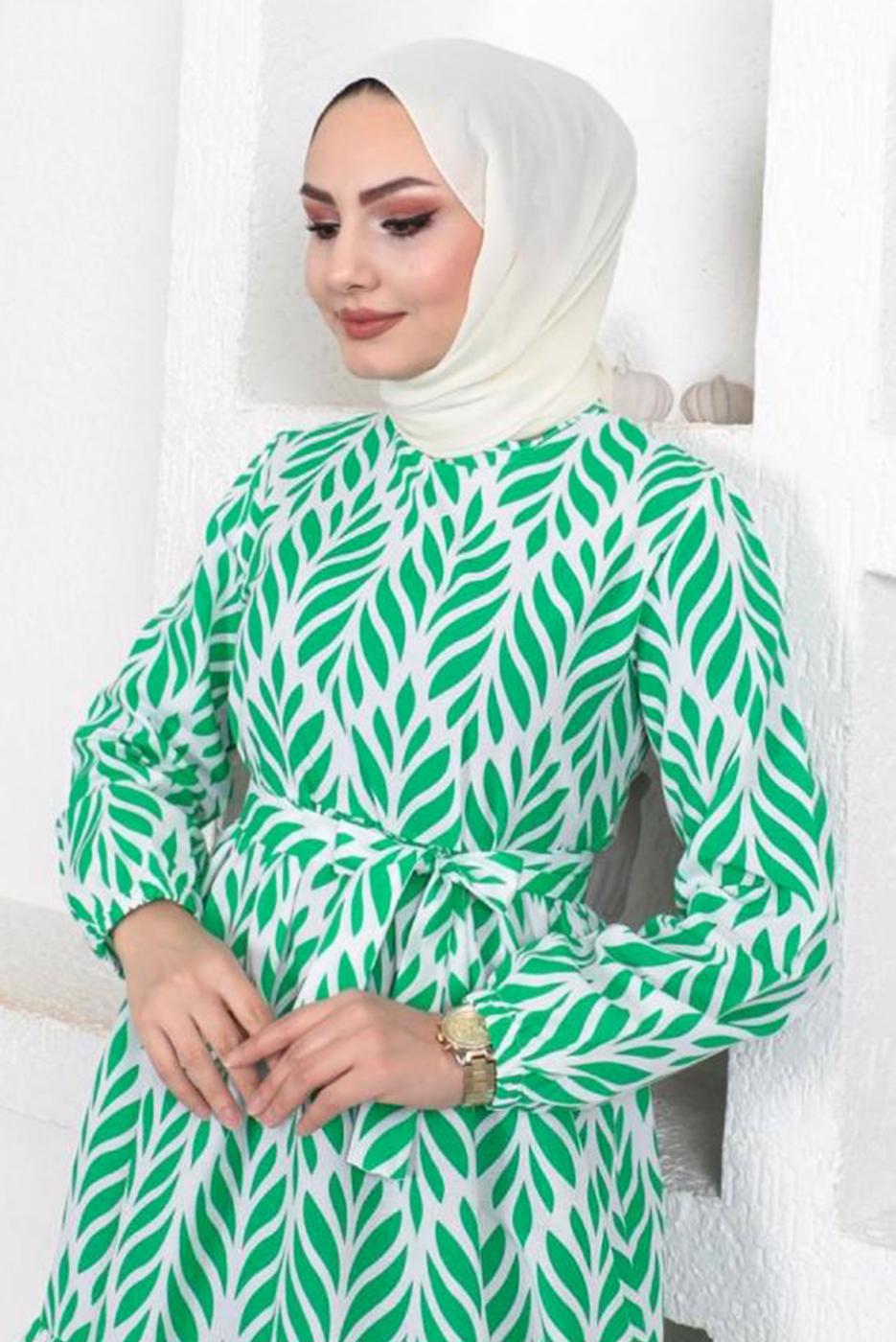 Tesettür giyim YEŞİL KUŞAKLI YAPRAK DESENLİ ELBİSE T 044