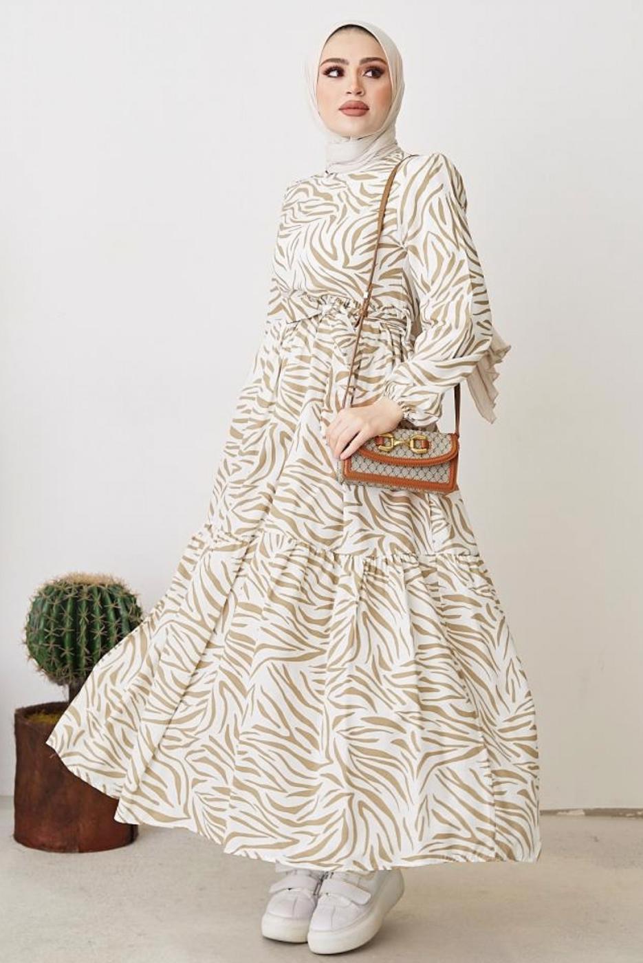 Vêtements hijab BEIGE ROBE CEINTURÉE MOTIF ZÈBRE T 104