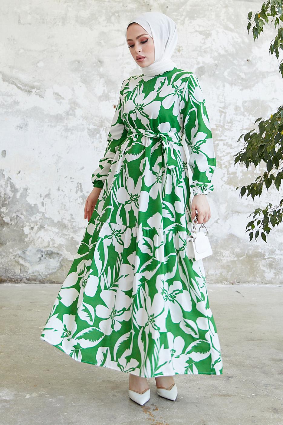 Tesettür giyim YEŞİL ÇİÇEK DESENLİ KUŞAKLI ELBİSE T 134