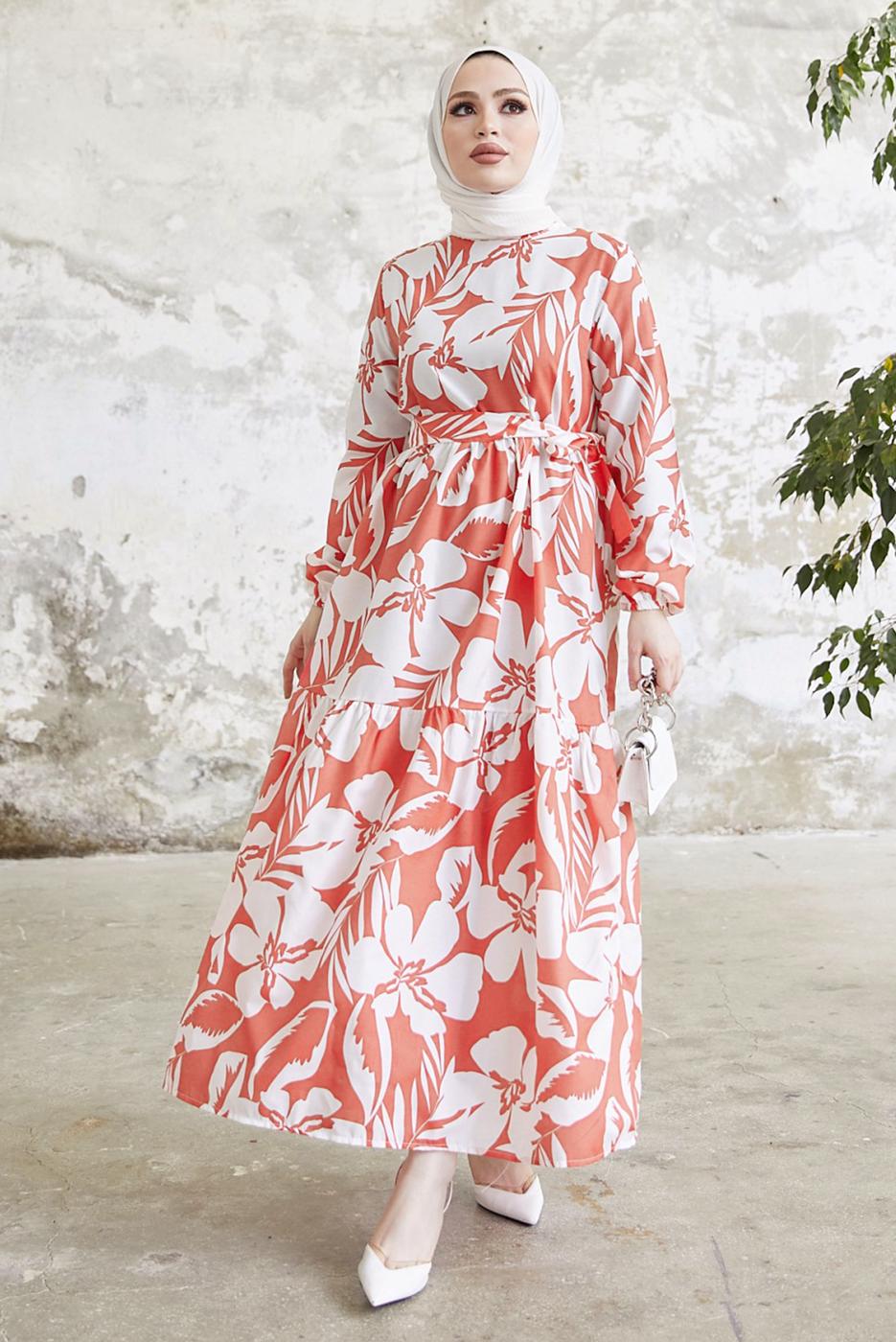 Tesettür giyim KIRMIZI ÇİÇEK DESENLİ KUŞAKLI ELBİSE T 134