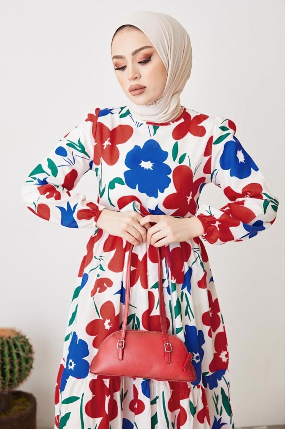 Tesettür giyim KIRMIZI ÇİÇEK DESENLİ KUŞAKLI ELBİSE T 404