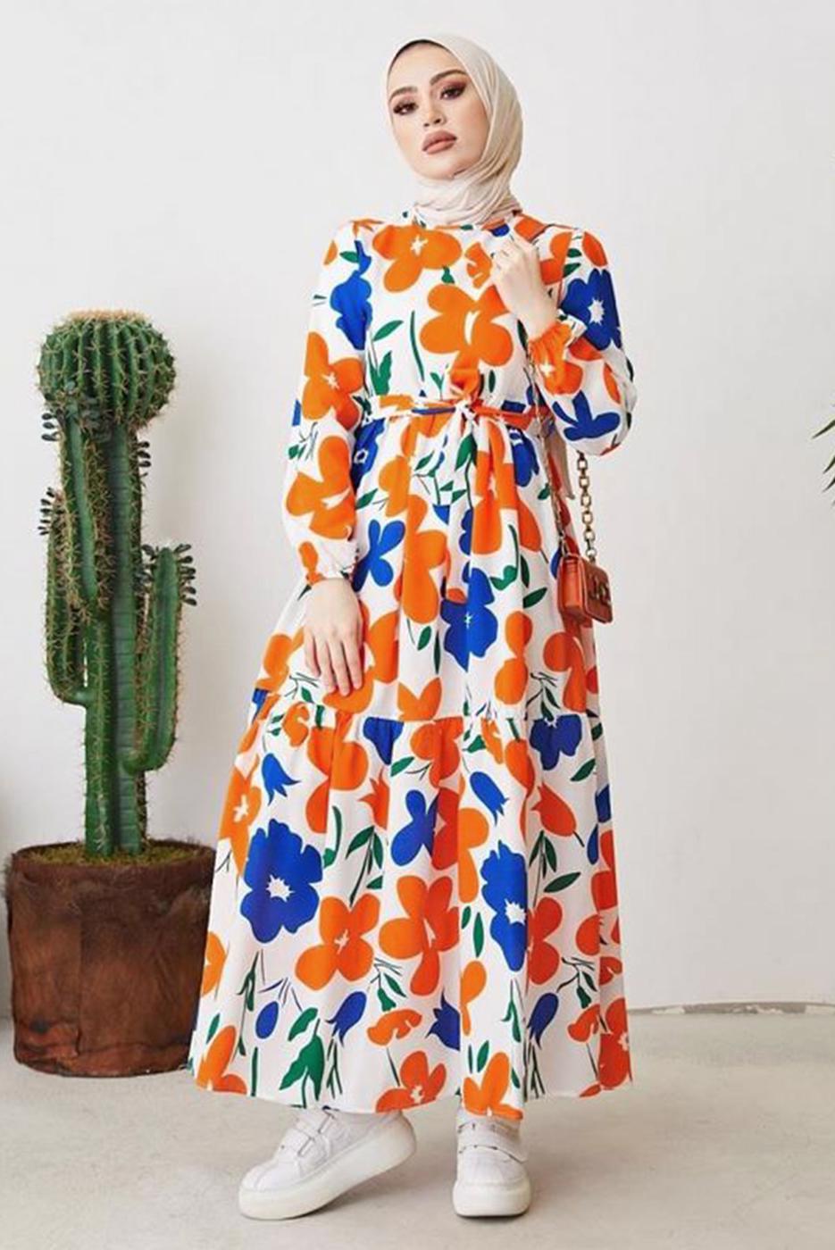 Tesettür giyim TURUNCU ÇİÇEK DESENLİ KUŞAKLI ELBİSE T 404