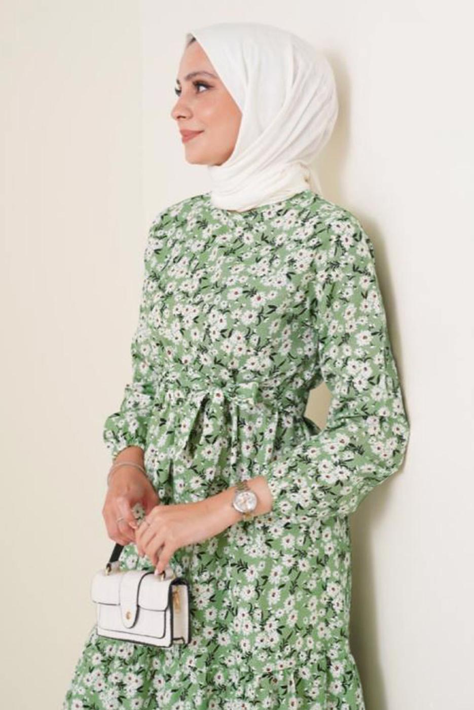 Tesettür giyim YEŞİL ÇİÇEK DESENLİ KUŞAKLI ELBİSE T 434