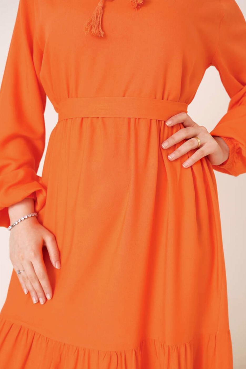 Tesettür giyim TURUNCU YAKASI BAĞLAMALI KUŞAKLI ELBİSE T 644