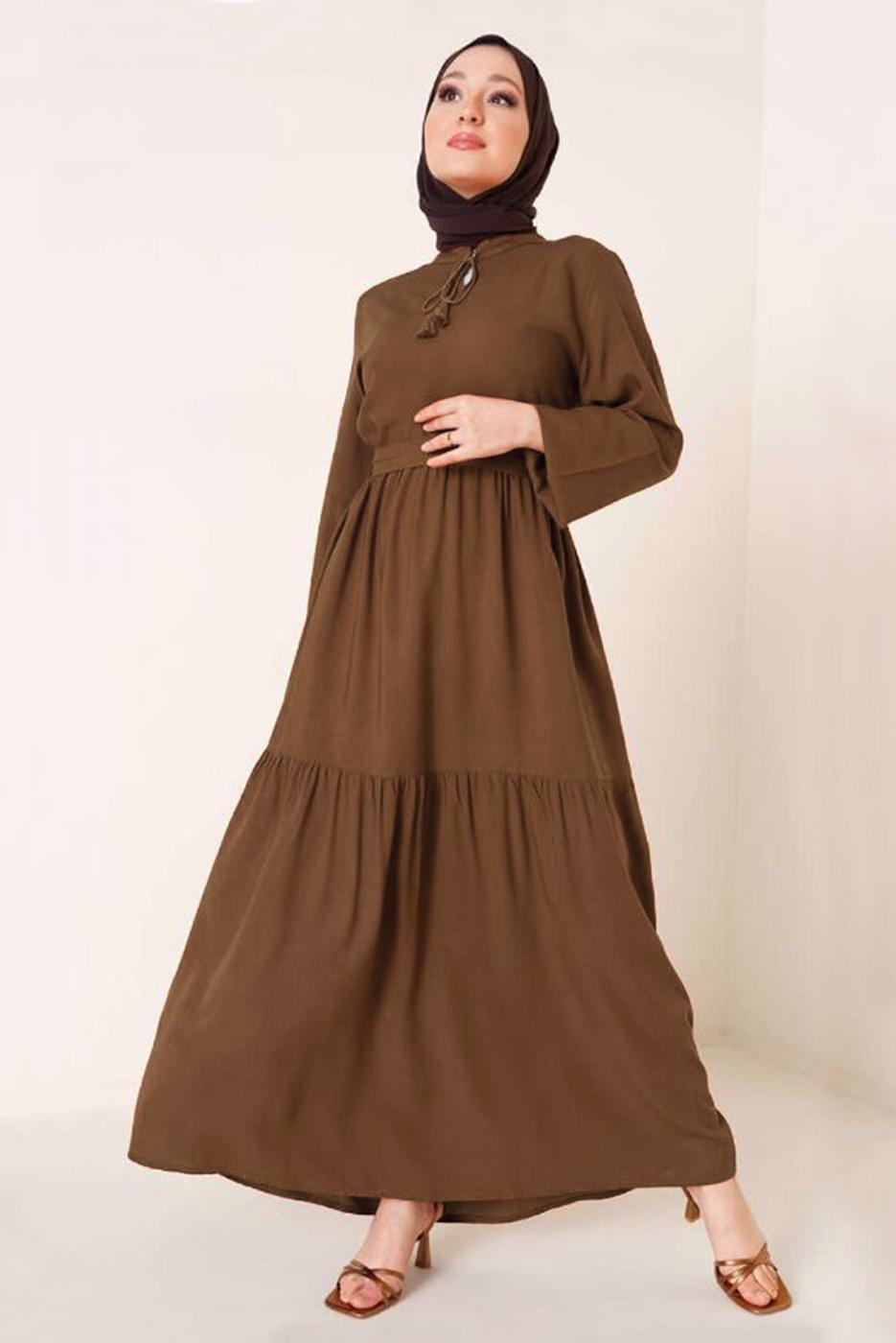 Tesettür giyim KAHVE YAKASI BAĞLAMALI KUŞAKLI ELBİSE T 644