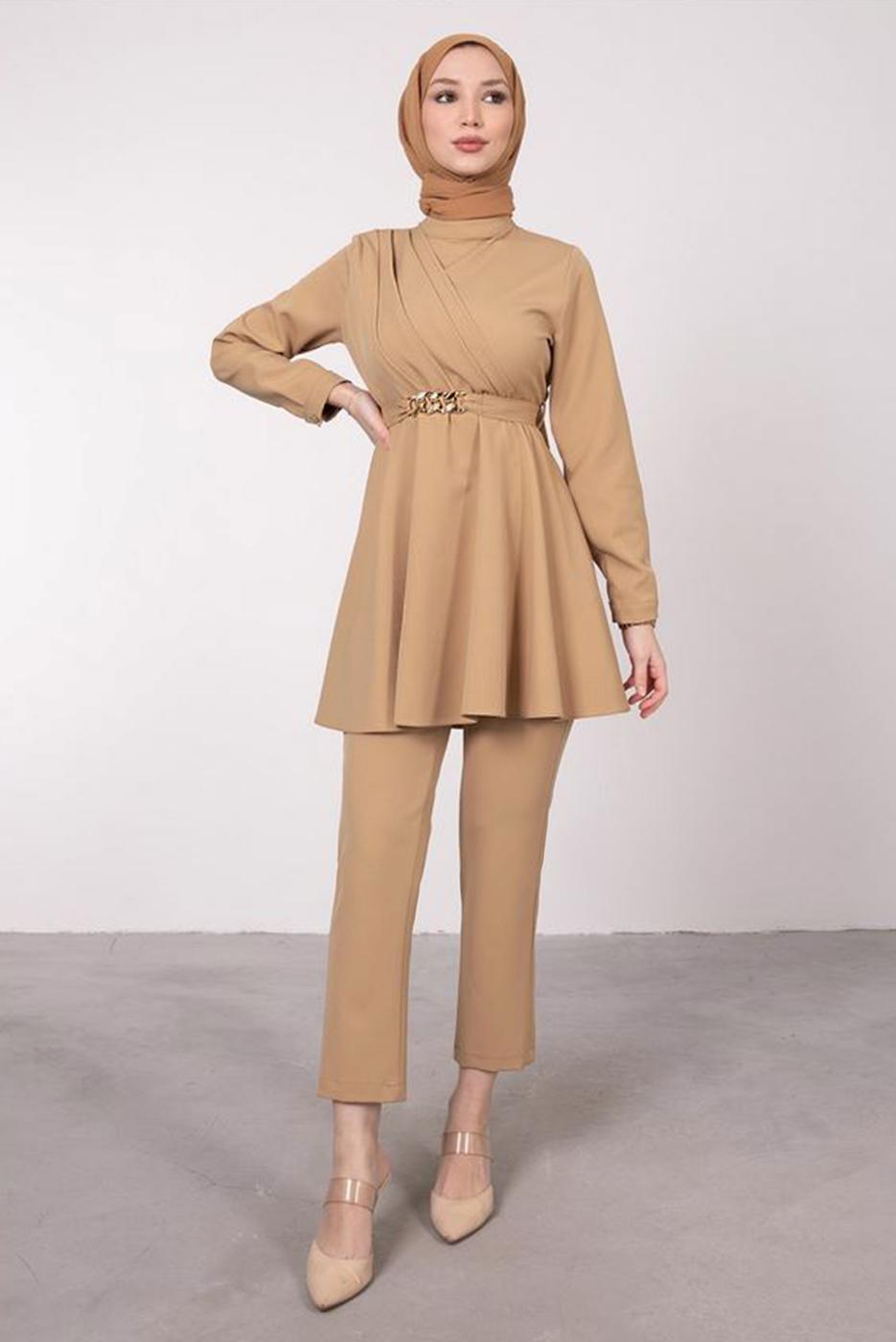 Vêtements hijab BRUN ENSEMBLE PANTALON 2 PIÈCES AVEC CEINTURE DÉTAIL DRAPE T 0685