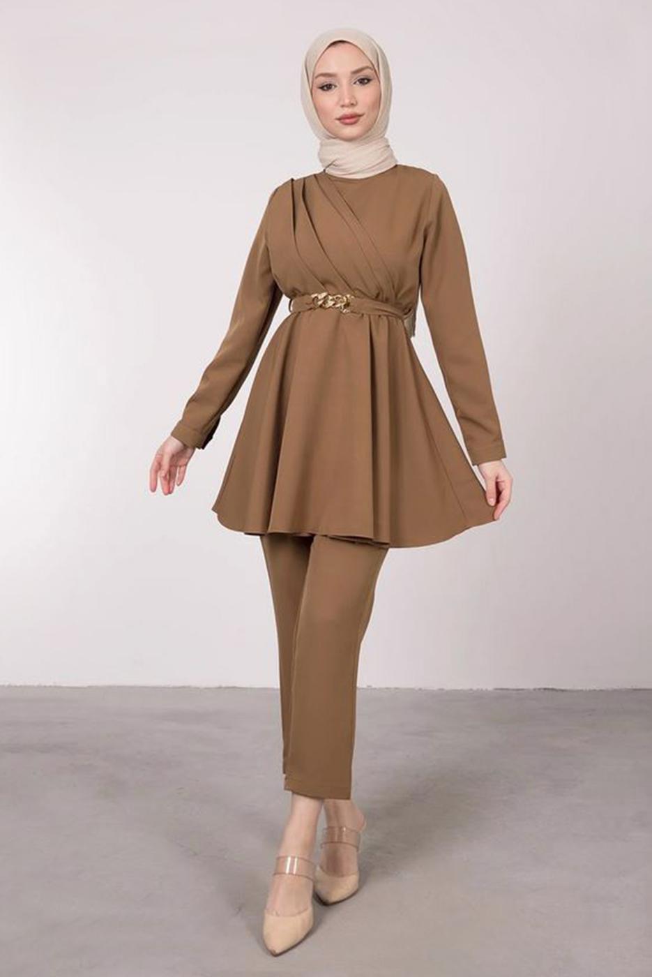 Tesettür giyim KAHVE DRAPE DETAYLI KEMERLİ PANT. TAKIM T 0685	